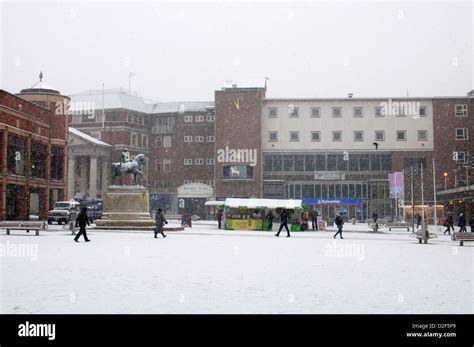 Broadgate in snowy weather, Coventry, UK Stock Photo - Alamy