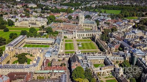 Trinity College - Cambridge Colleges
