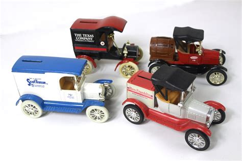 Vintage Ertl Early Trucks Die Cast Metal Coin Bank Toys 1917 Model T Van, 1905 Ford 1st Delivery ...