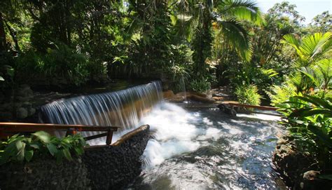 Costa Rica Tours: Arenal Volcano & Tabacón Hot Springs