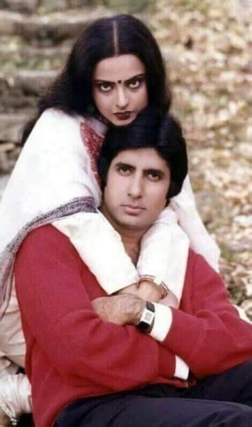 For whom does Rekha still apply Sindoor? Is it for Amitabh Bachchan or ...