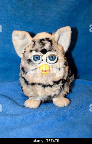 1998 Furby Tiger Electronics toys Stock Photo - Alamy