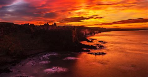 Sam's Ramblings : Dunluce Castle - Romanticism, Legend, History and ...