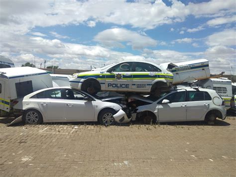 Hundreds of FS SAPS vehicles damaged - VIDEO, PHOTOS | OFM