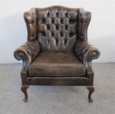 Vintage original Chesterfield armchair in brown leather, 1970s | #153872