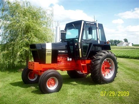 Demonstrator CASE 1070 Agri-King | Case tractors, Old tractors, Tractors