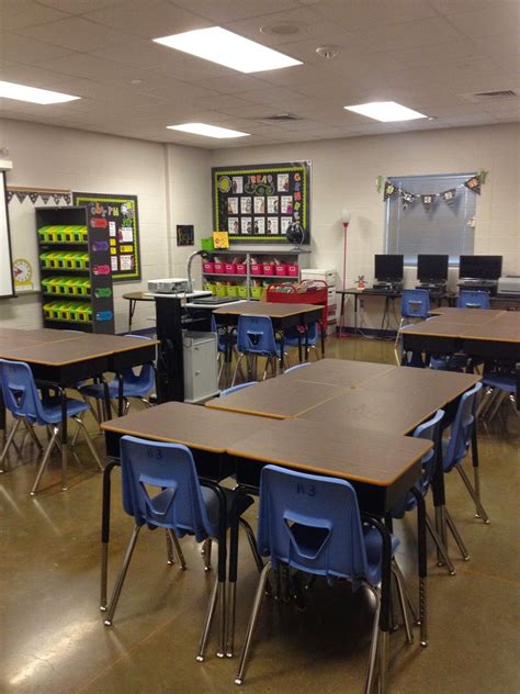 Love this desk set up. | Desk arrangements, Classroom reveal, Classroom desk arrangement