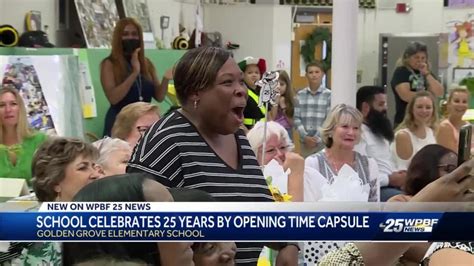 West Palm Beach elementary school students unearth time capsule