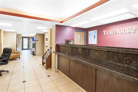 Travelodge by Wyndham Romulus Detroit Airport | Romulus, MI Hotels