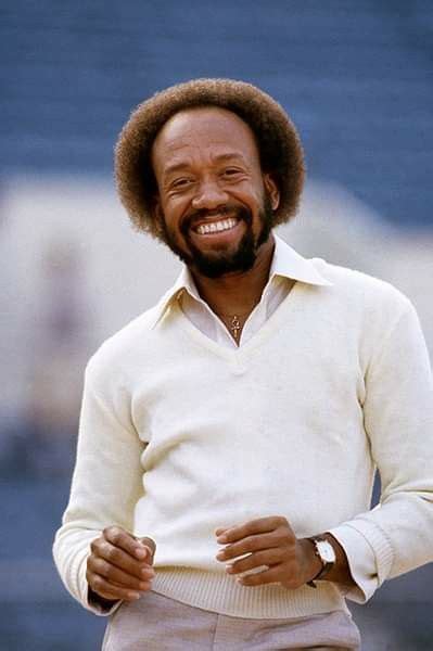 Pin by Heather Miller on Soul music | Earth wind & fire, Soul music, Maurice white