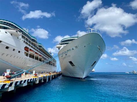 The Four Different Meanings of ‘Berth’ On A Cruise Ship - MapQuest Travel