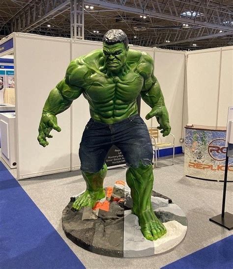 Take a look at this Amazing 3D printed life-size Hulk Statue that was printed for the 2021 ...