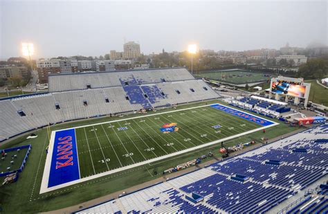 College Football World Stunned By Kansas Football News - The Spun