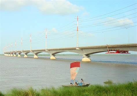 Jamuna Bridge is a road and rail bridge situated on the Jamuna River in ...