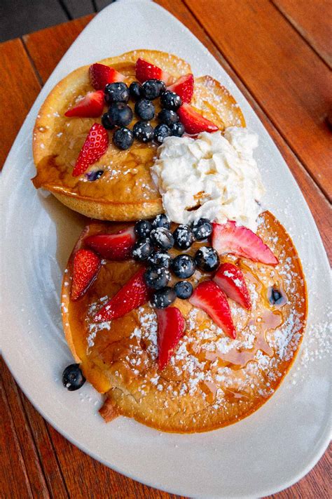 10+ TOOTHSOME Upper West Side Brunch Spots Worth the Wait