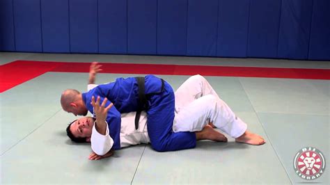 5 Basic Escapes From The Mount In Brazilian Jiu-Jitsu