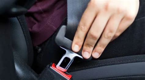 Seatbelts must for all car passengers in Mumbai from today. Here are ...