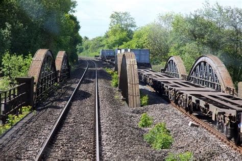 Nuneham Viaduct ‘safety concerns’ lead to Oxfordshire rail line closure | New Civil Engineer