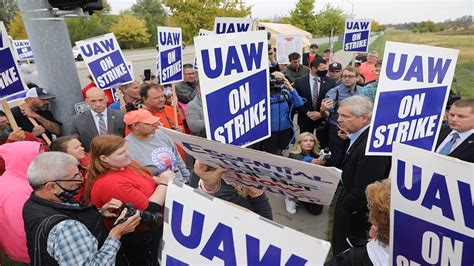 UAW Strike : 2023 United Auto Workers strike