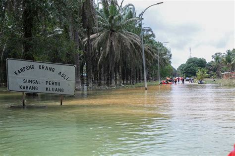 Over 40,000 still at Johor flood relief centres | MalaysiaNow