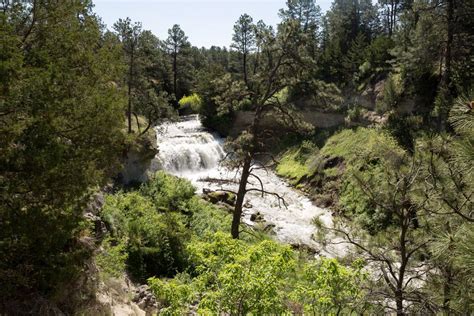 Snake River Falls to reopen to public after littering, vandalism forced ...