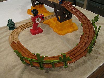 GeoTrax Disney Pixar Toy Story 3 EXPLODING BRIDGE Train Set W/Remote ...