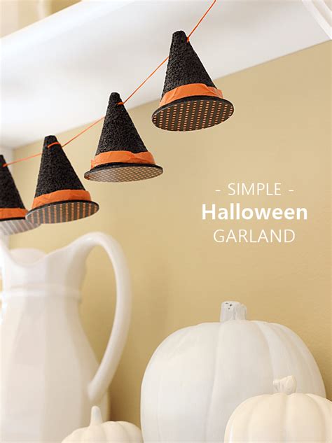 DIY Witch Hat Halloween Garland - Mod Podge Rocks