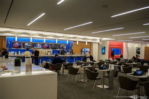 Delta Sky Club Business Class Lounge, Terminal 4, JFK, New York | The ...