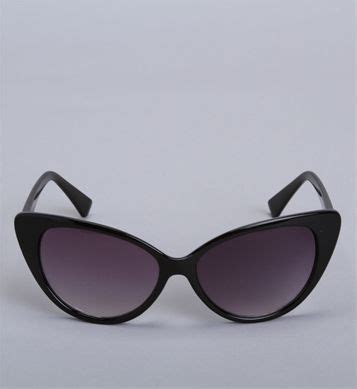 Black Cat Eye Glasses! I'm looking for a bigger face and designer ...