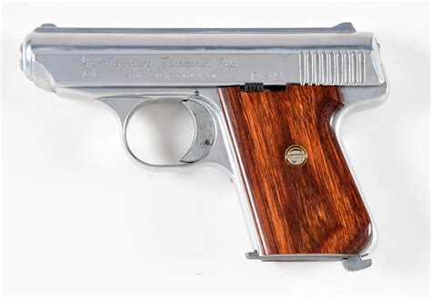 Lot Detail - (M) JENNINGS J-22 SEMI-AUTOMATIC PISTOL WITH FACTORY BOX.