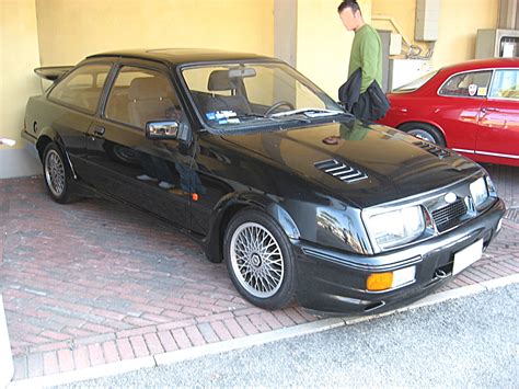 File:Ford Sierra-RS-Cosworth.JPG - Wikimedia Commons