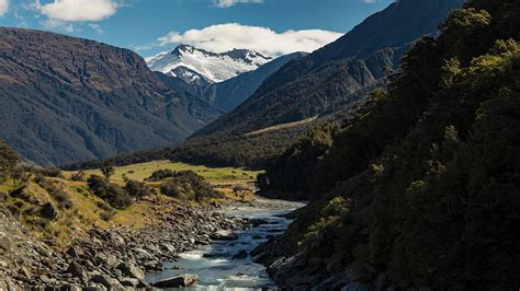 Rob Roy Glacier, Mt. Aspiring National Park, New Zealand (OC) [3840x2160] : r/EarthPorn