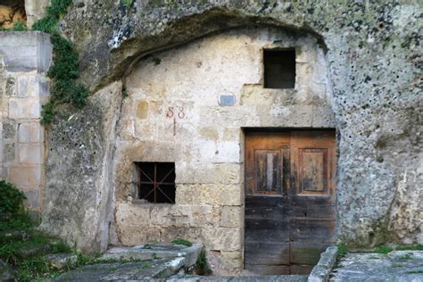 MATERA, THE CITY OF CAVE DWELLINGS - Living in Montenegro :)