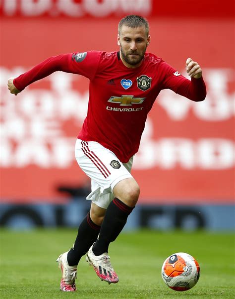 Luke Shaw hopes more young players are given chances when United visit ...