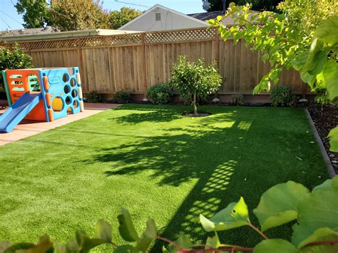 Artificial Grass Landscaping Ideas in Portland, Oregon