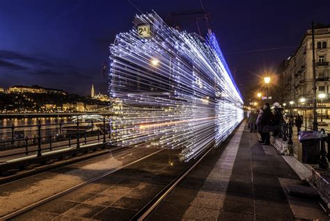 Beautiful long exposure of a train / Boing Boing