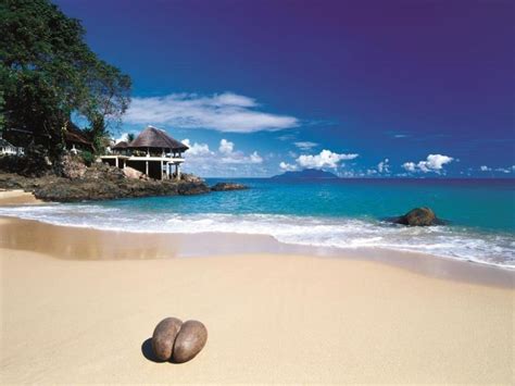 Sunset Beach Hotel in Seychelles Islands - Room Deals, Photos & Reviews