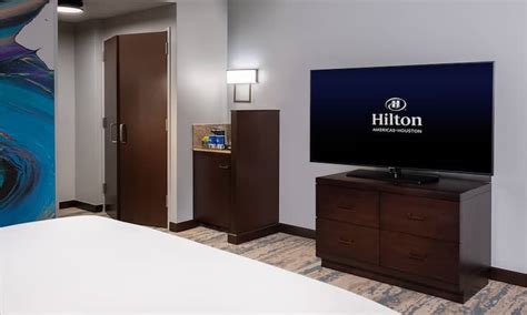 Rooms & Suites | Hilton Americas-Houston