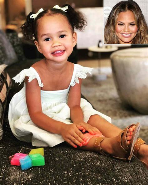 Chrissy Teigen Claps Back at Mom Shamer Over Luna's Nail Polish