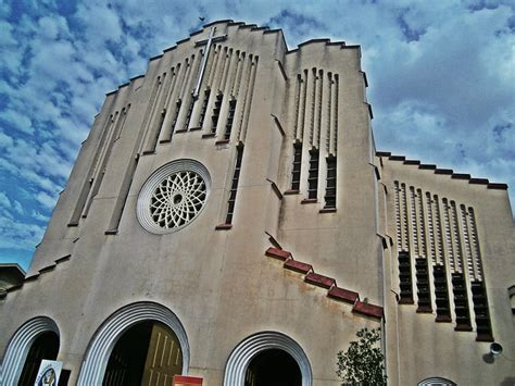 Exploring The Baclaran Church - It's Me Bluedreamer!