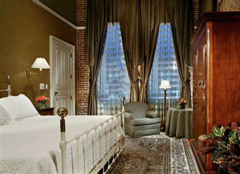 Galveston's grand hotels offer manly pleasures - Houston Chronicle