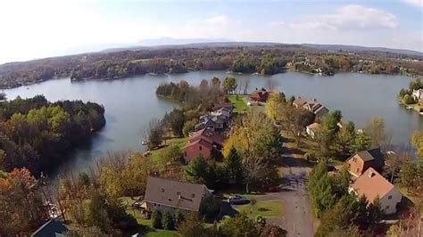 DJI Video Flight over Sleepy Hollow Lake - YouTube