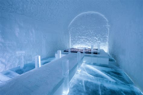 Un increíble hotel de hielo para disfrutar de la aurora boreal... que se reconstruye cada año ...