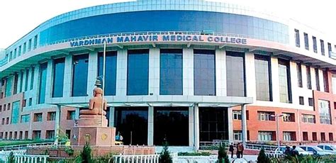 Vardhman Mahavir Medical College Delhi 2025-26: Cutoff, Fees, Admission ...