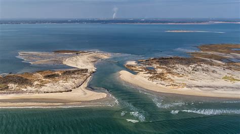 Barrier Islands Feeling the Effects of Climate Change - The New York Times