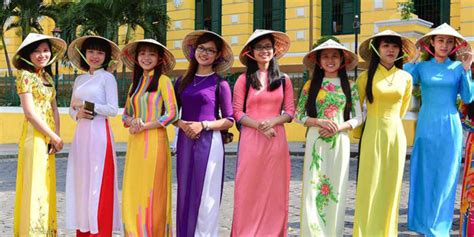 All About Vietnamese Clothing