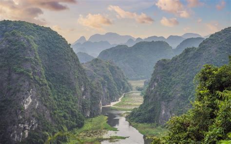 Guide To Explore Ninh Binh Caves | Asia Pioneer Travel