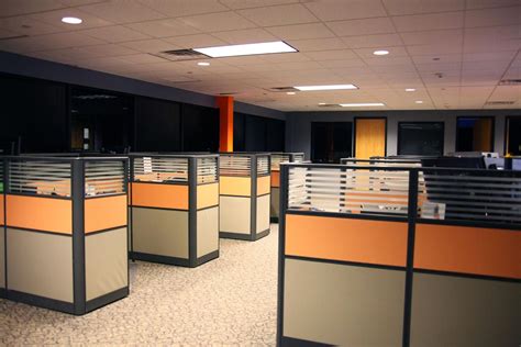 proyectolandolina: office interior cubicles