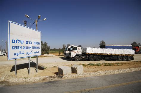 "Israel" closes Kerem Shalom crossing, prevents fuel entry to Gaza ...