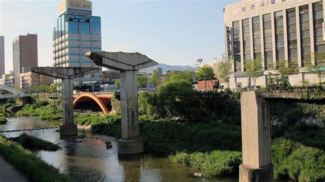 Restoration of Cheonggyecheon River – Seeds of Good Anthropocenes